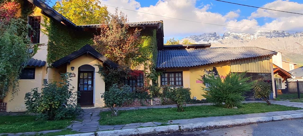 La Casa Del Arbol - Hostel El Bolsón 외부 사진